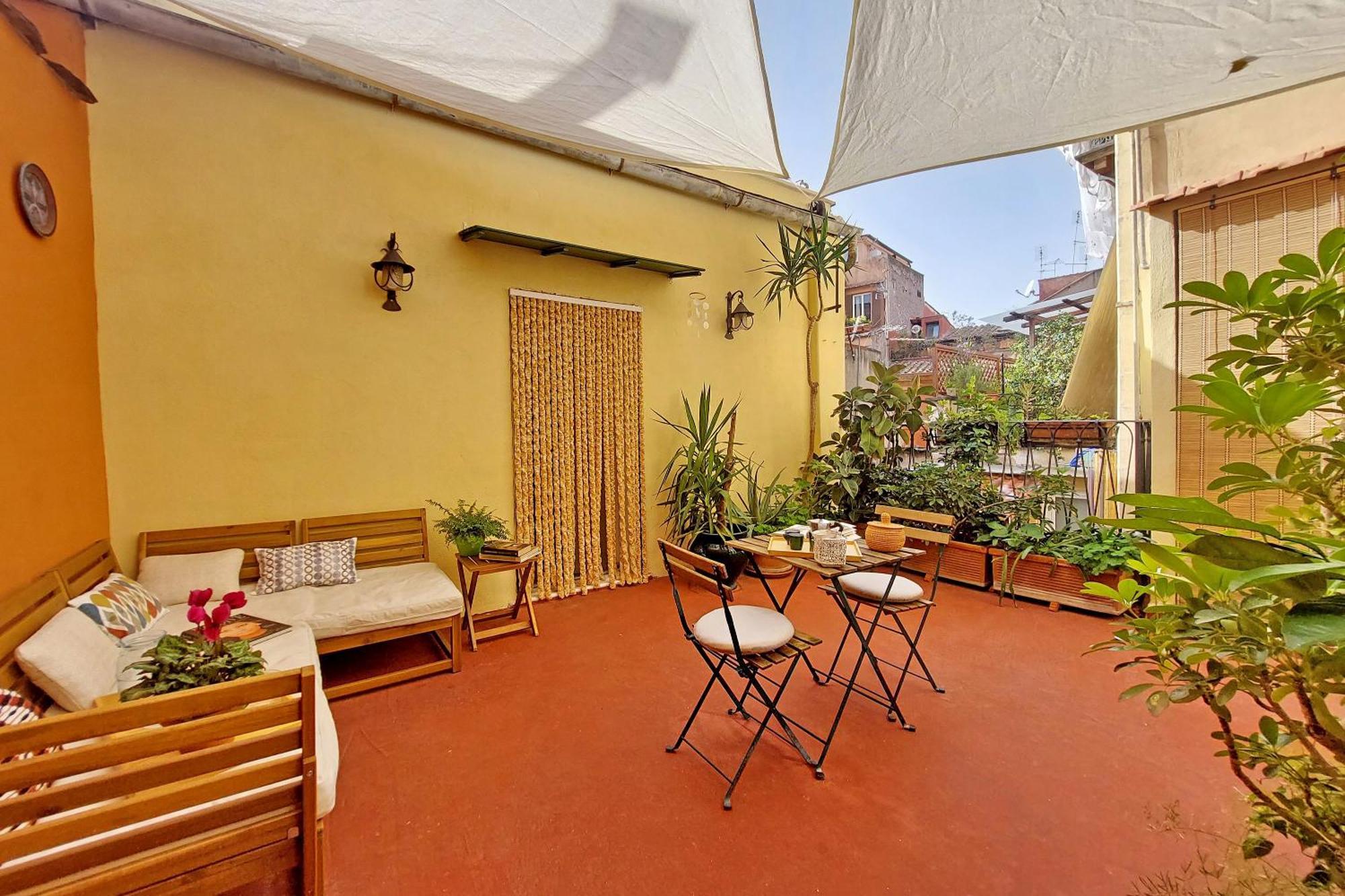 Apartmán Campo Dei Fiori Con Terrazzo Řím Exteriér fotografie