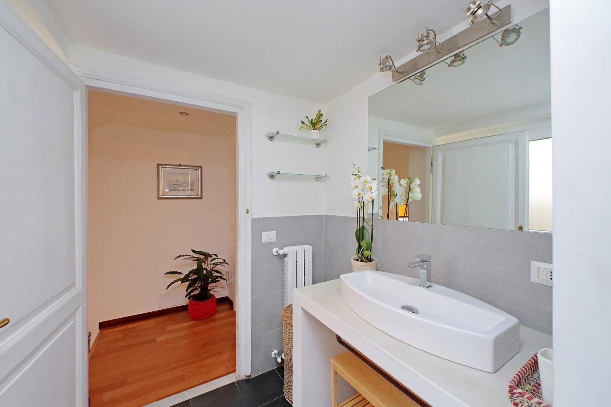 Apartmán Campo Dei Fiori Con Terrazzo Řím Exteriér fotografie
