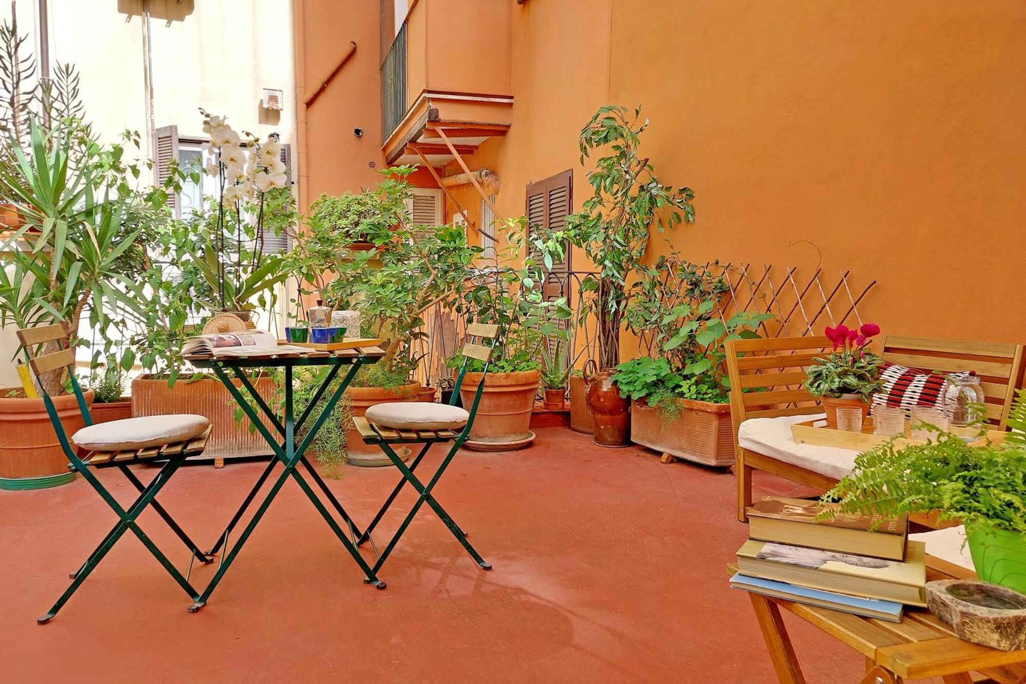 Apartmán Campo Dei Fiori Con Terrazzo Řím Exteriér fotografie